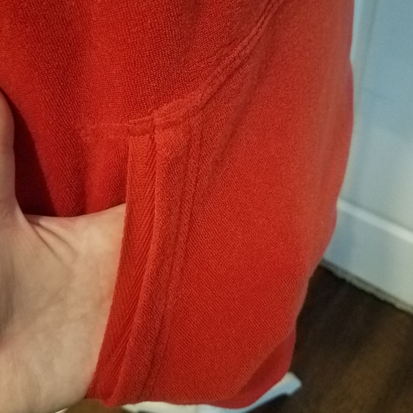 VICTORIA'S SECRET PLUSH & LUSH, RUST RED COLOR HOODIE. SIZE XL. NWOT - Picture 5 of 8